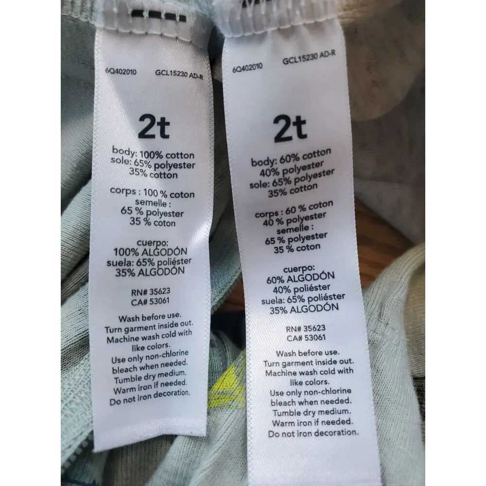 Carter's Boys 2T Footed Zipped Long Sleeve Pajamas Set of 2 Dinosaurs VGUC